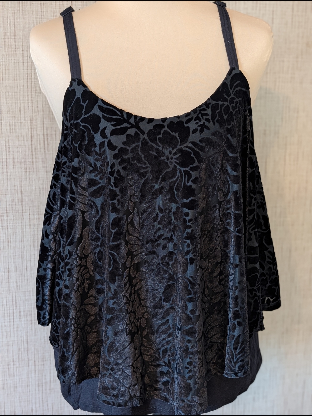 torrid Black Floral Velvet Burnout Camisole